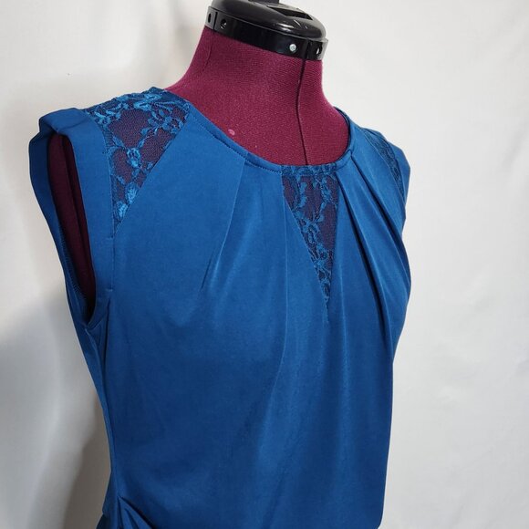 NY&CO Sleeveless Lace Top with Gathering and Ruching - Size S - Picture 5 of 11
